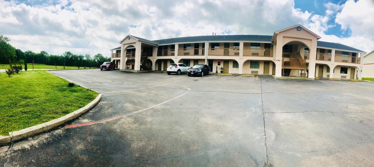 קורסיקנה American Inn מראה חיצוני תמונה